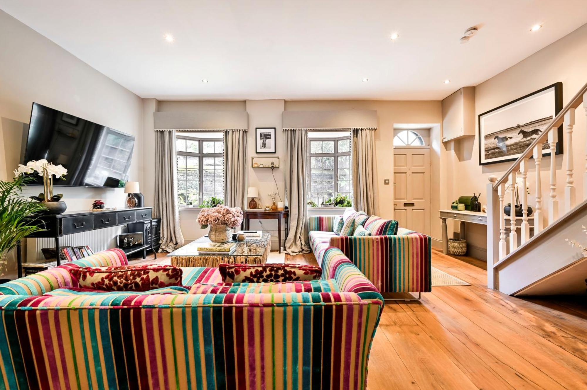 Magnificent 2 Bed Hyde Park Mews House Lägenhet London Exteriör bild